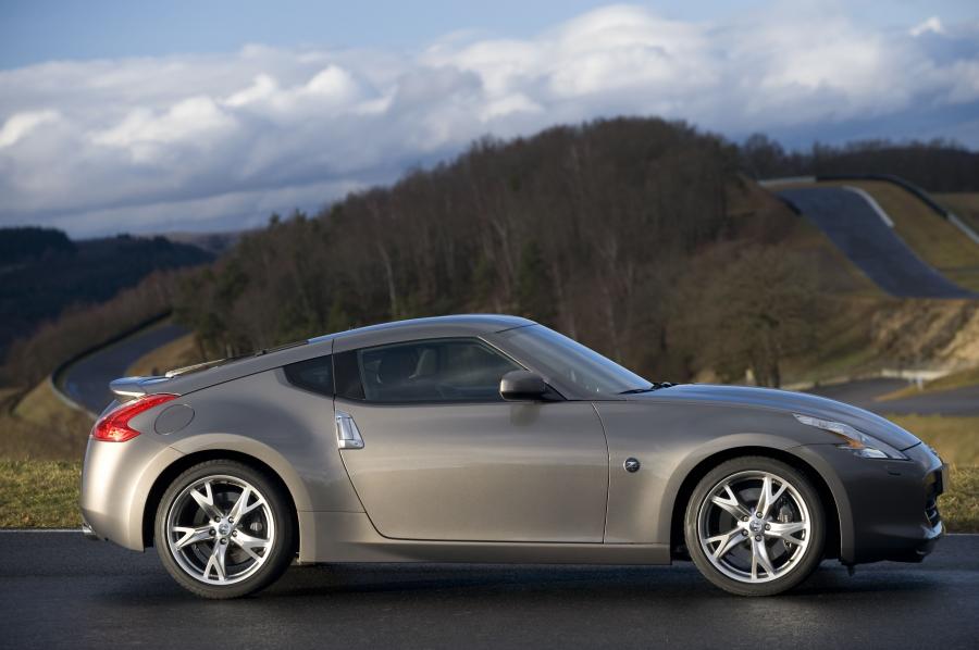  Nissan 370Z 2009 года  (фото 31 из 192)